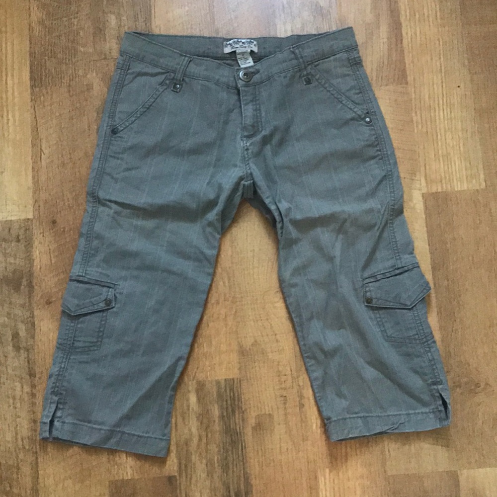 Forever 21 Capris